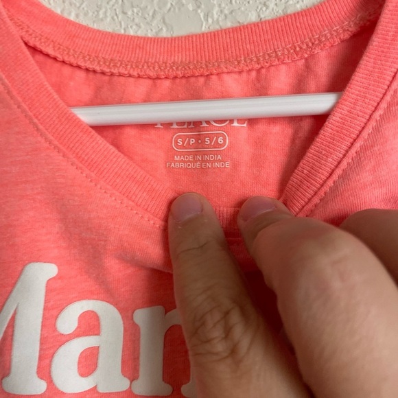 The Children's Place Coral “Mama’s Girl” Short Sleeve Tee size 5/6 - Picture 3 of 4